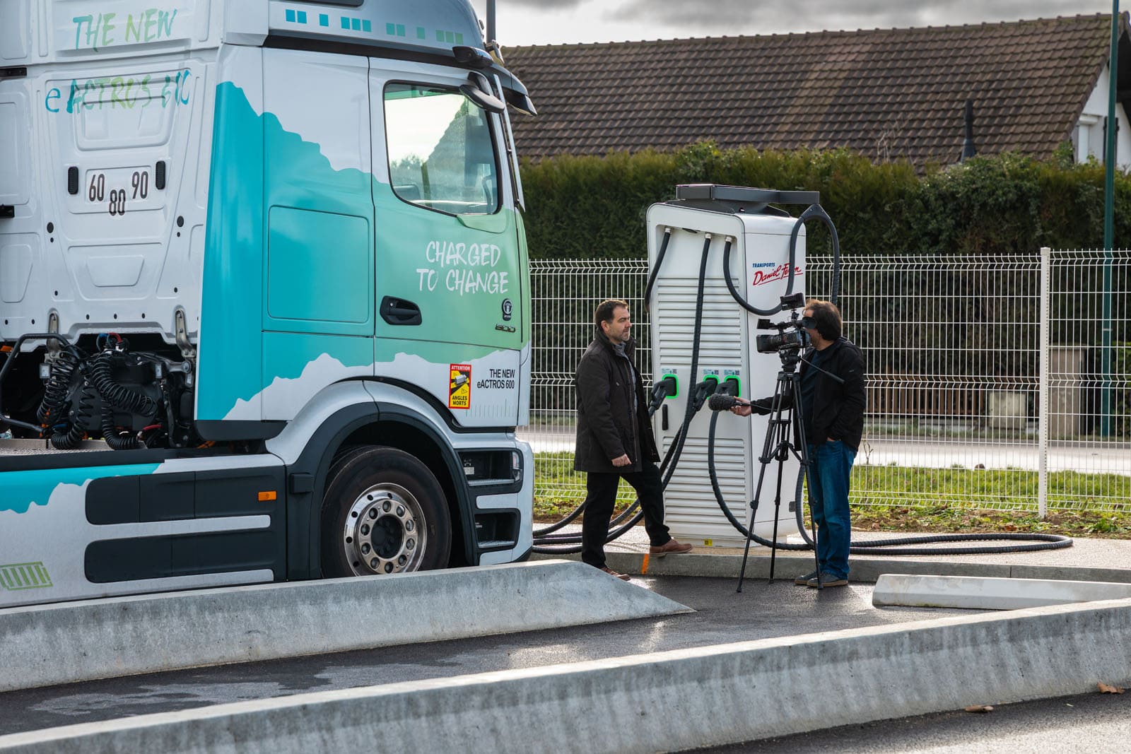 Inauguration de la 1ère station de recharge pour camion électrique de l’aube