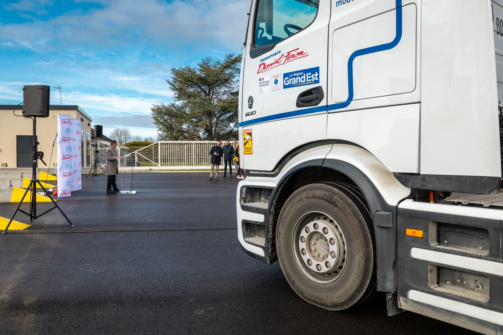 Inauguration de la 1ère station de recharge pour camion électrique de l’aube